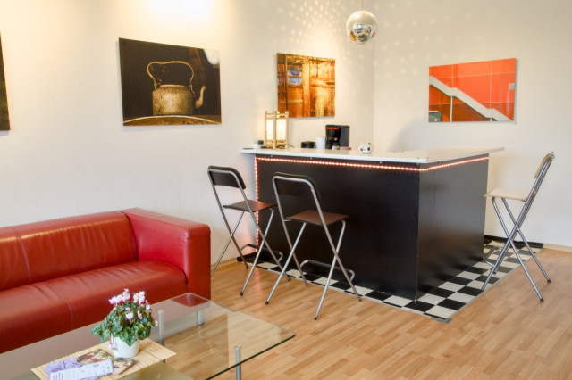 Lobby - Theke - Räume zu vermieten! (Photo 5)