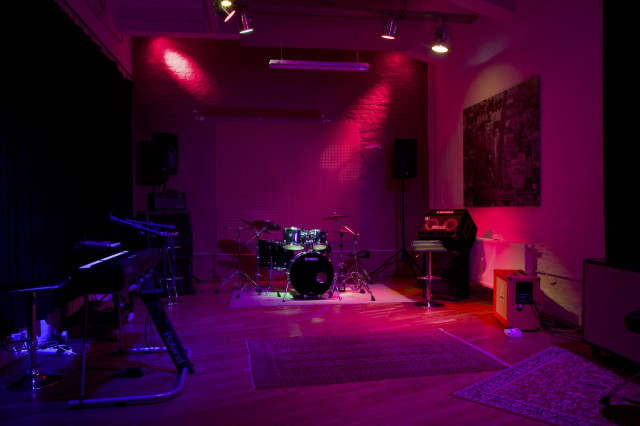 Raum 1 im Band-House - Räume zu vermieten! (Photo 6)