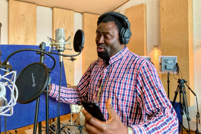 Galerie - Osarumen (Photo 90)